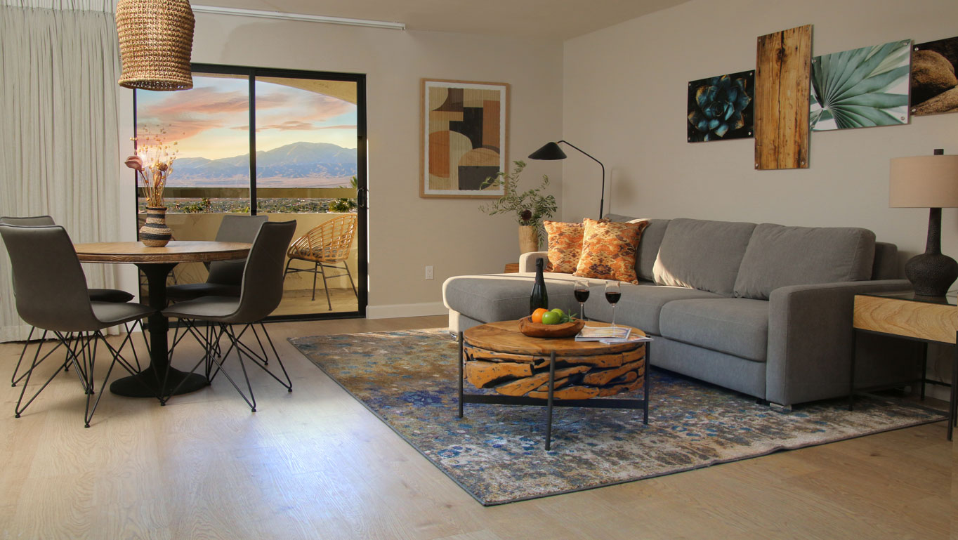 Sunset View Suite Living Room with convertible Luonto sleeper sofa