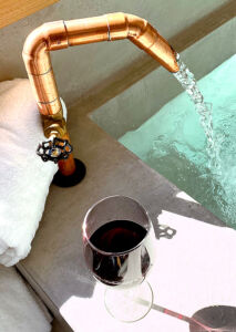 Room Accomodations, In-room Tub